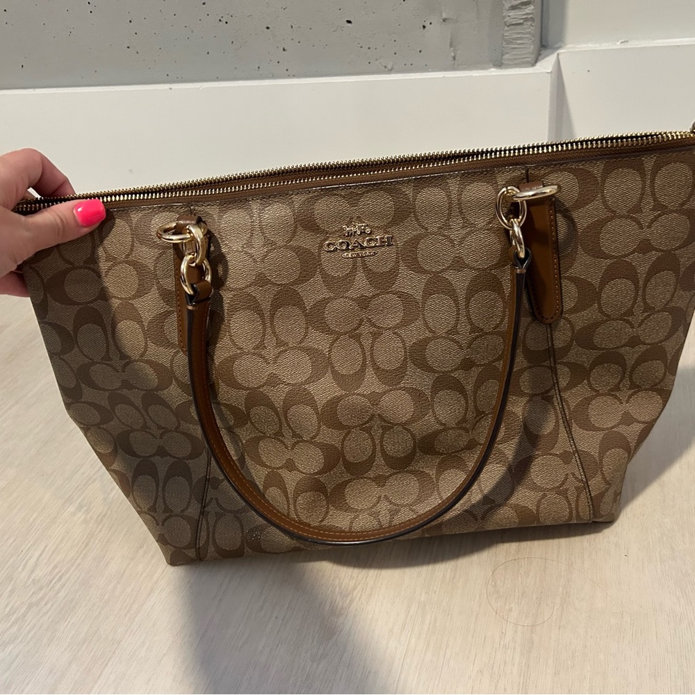 Brown leather authentic Coach Purse